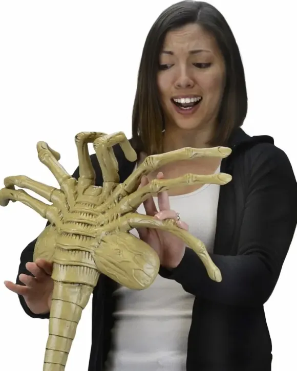 1/1 Alien: Facehugger Prop Replica