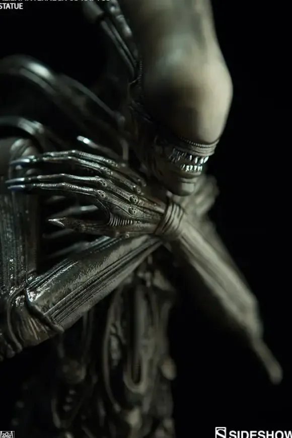 Alien Statue: Alien (Internecivus Raptus Version)