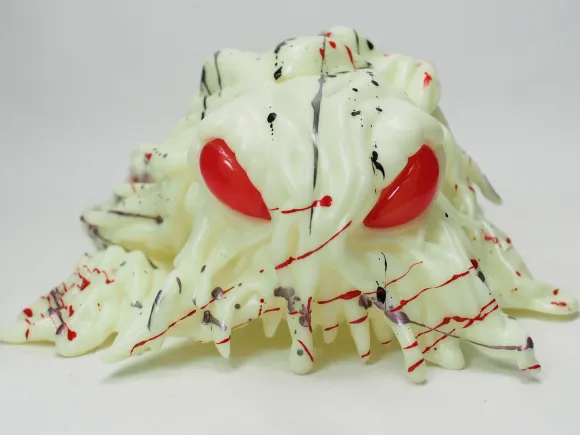AMC Hedorah Quadruped Japan Culture 02 Ver. Glow in the Dark