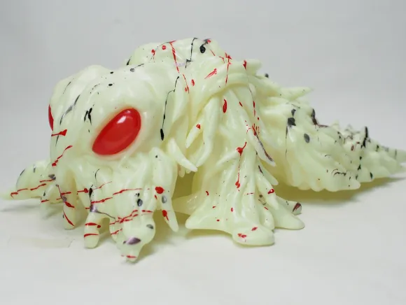 AMC Hedorah Quadruped Japan Culture 02 Ver. Glow in the Dark
