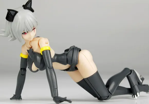 1/12 Armored Girl Werewolf Benandanti Universal Color Version