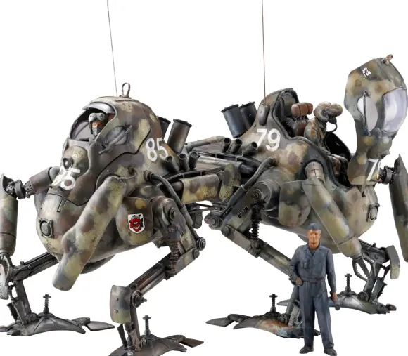 1/35 ARTPLA Maschinen Krieger P.K.A. Kangaroo (2 Kits) & Maintenance Crew