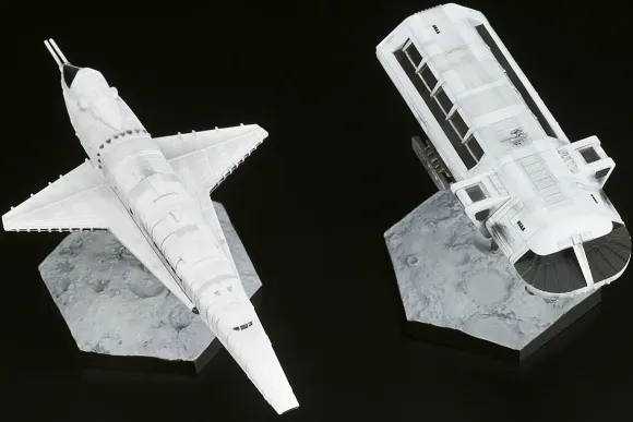 2001: A Space Odyssey Orion III & Moonbus
