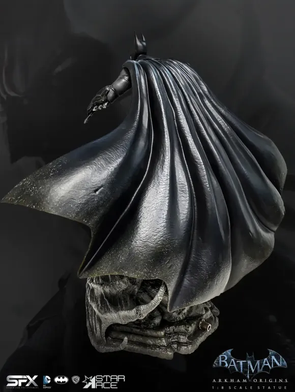 1/8 Batman: Arkham Origins Polyresin Statue