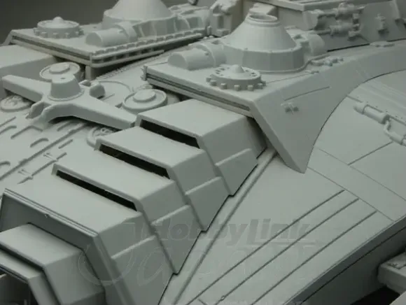 1/32 Battlestar Galactica: Cylon Raider