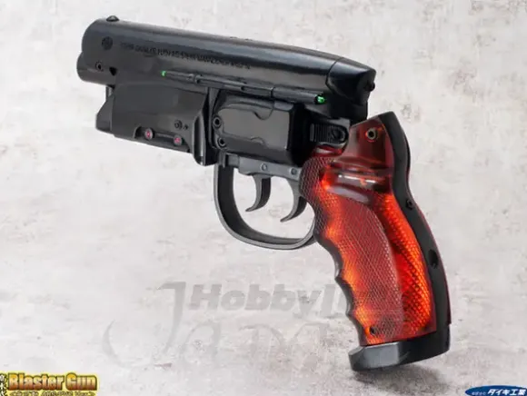 1/1 Blaster Gun Prop Replica