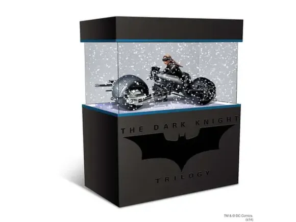 1/18 Cat Woman w/ Bat Pod (Completed)