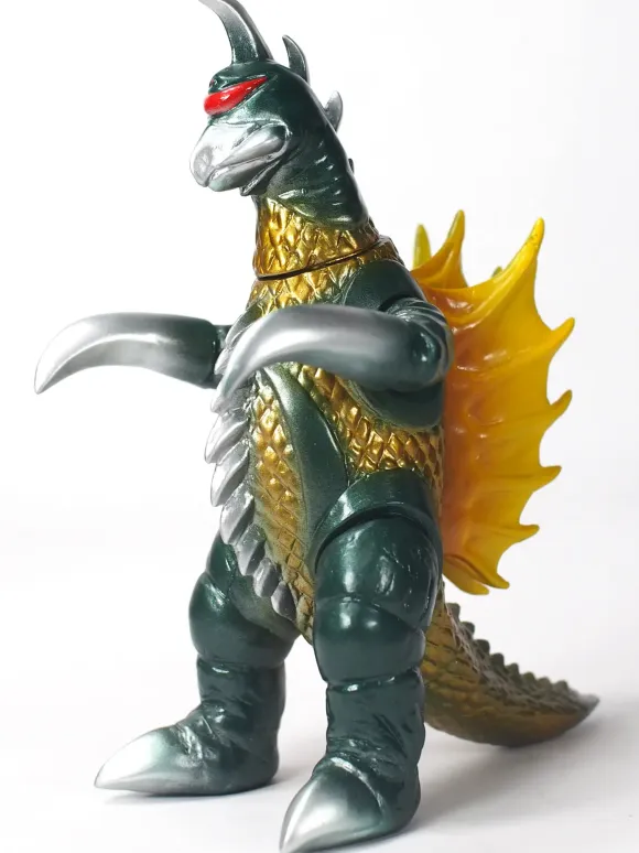 CCP Middle Size Series Gigan Standard Ver.