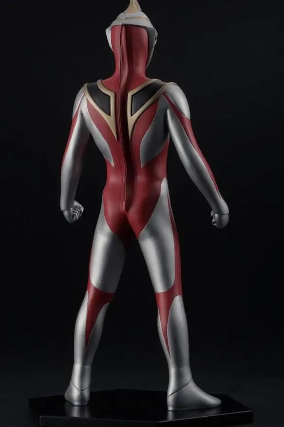 Character Classics Ultraman Gaia