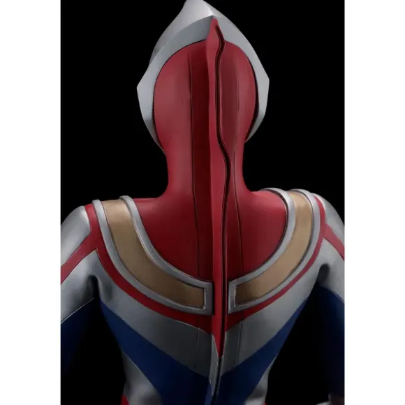 Character Classics Ultraman Dyna
