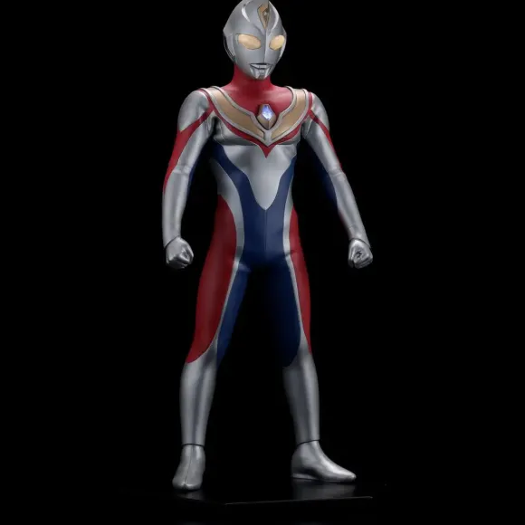 Character Classics Ultraman Dyna