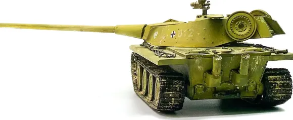 1/35 German E-60 Ausf.D Late Production w/Standardized Tracks