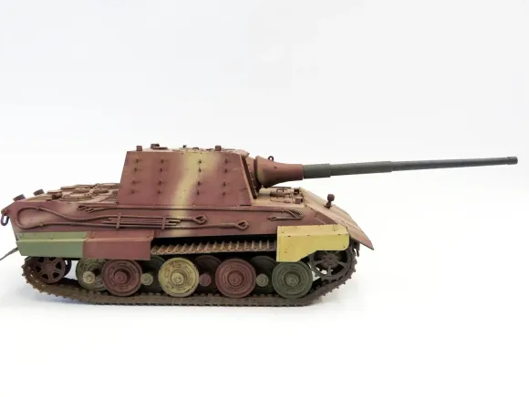1/35 German Tank Destroyer E-75 Jagdtiger II