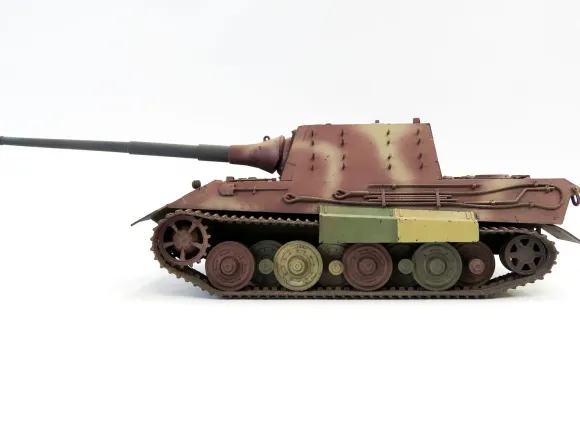 1/35 German Tank Destroyer E-75 Jagdtiger II