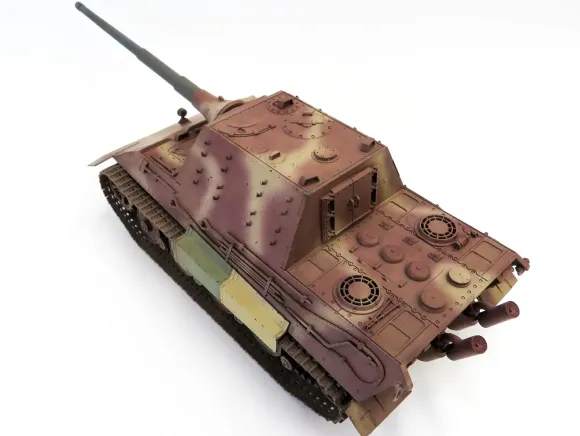 1/35 German Tank Destroyer E-75 Jagdtiger II