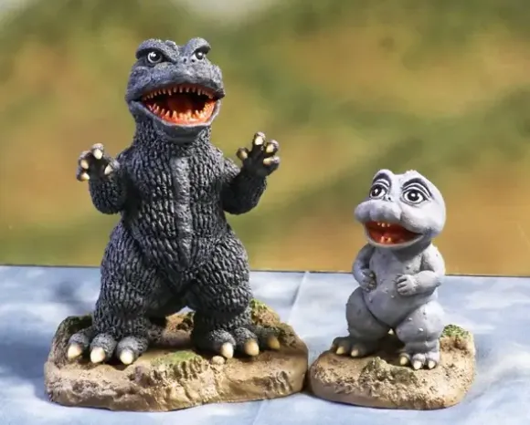 Godzilla: Destroy All Monsters Series #1: Minilla Resin Kit w/Postcard Illustration by Shinji Nishikawa