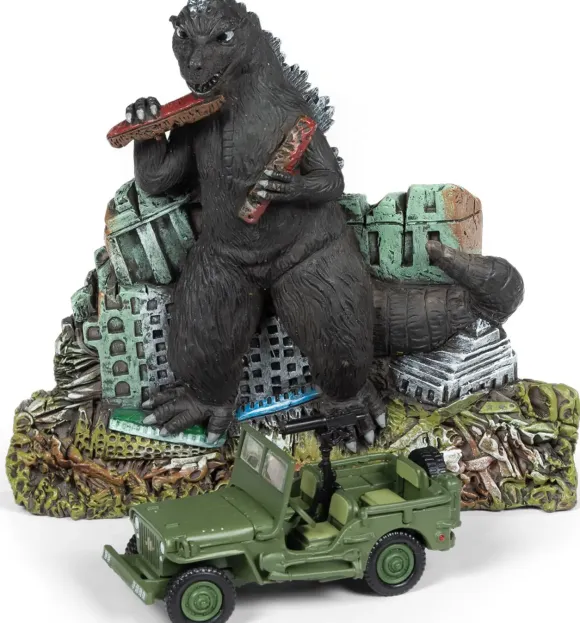 1/64 Godzilla & Willys M38 (Completed Model)