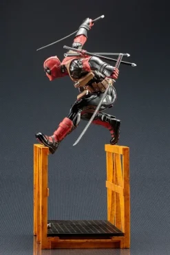 1/6 Marvel Now! Artfx Super Deadpool 2017 PVC