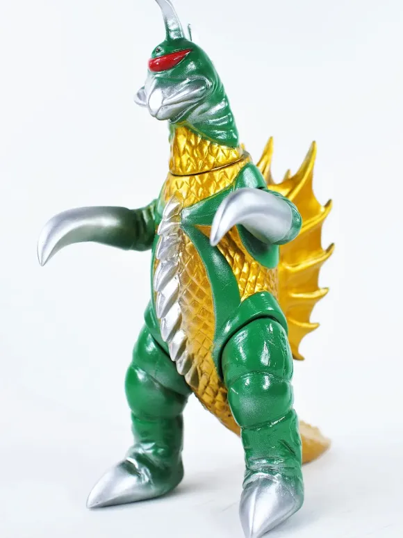 Middle Size Series 80th Gigan Emerald Green