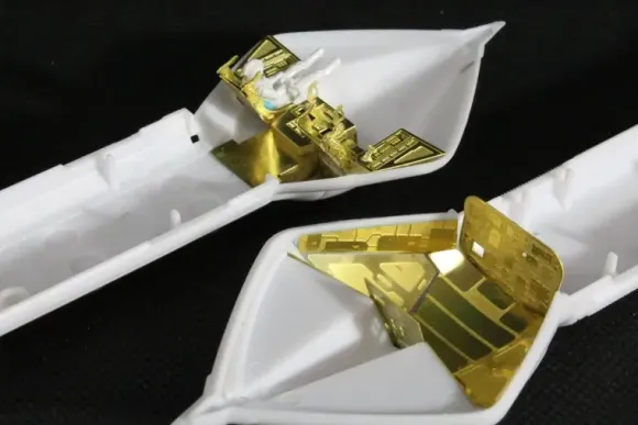 1/72 MPC Space 1999 Hawk IX Cockpit Photo-Etched Parts Set