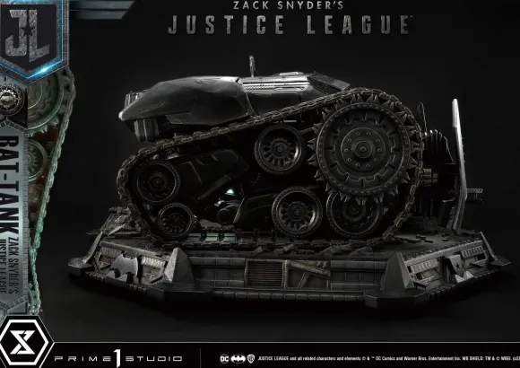 Museum Diorama Justice League Bat Tank Zack Snyder's Justice League