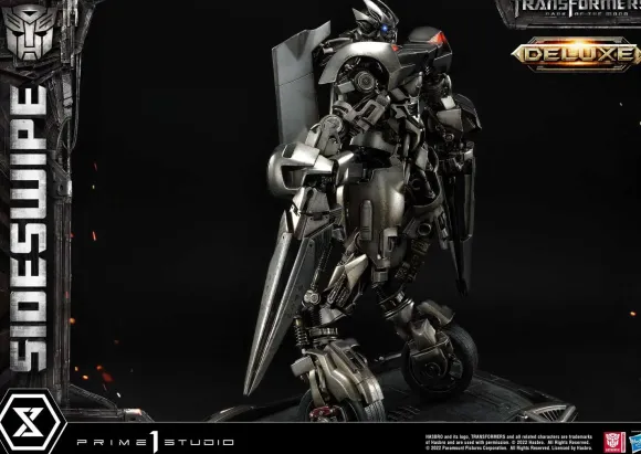Museum Masterline Transformers / Dark of the Moon Sideswipe DX version