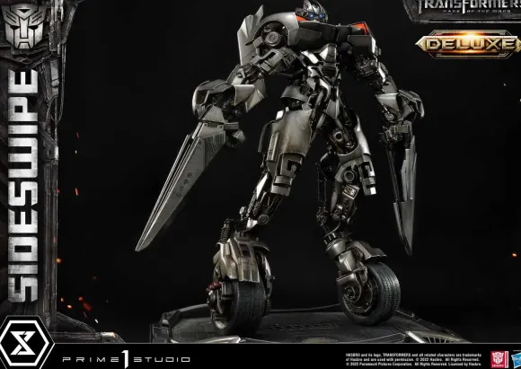 Museum Masterline Transformers / Dark of the Moon Sideswipe DX version