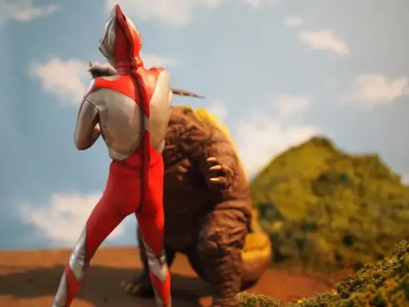 1/6 Neronga vs Ultraman A Type Set PVC