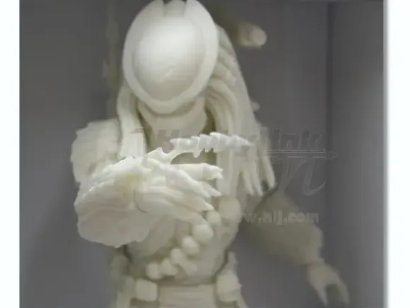 Predator Real Figure Premium Ver.: Luminous Ver.