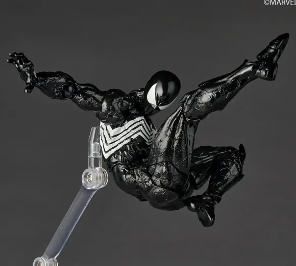 Revoltech Amazing Yamaguchi Symbiote Spider-Man