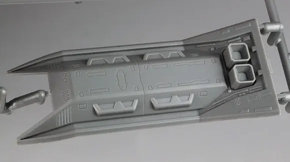 1/4000 SDF-1 Macross Fortress Warship (The Movie Ver.)
