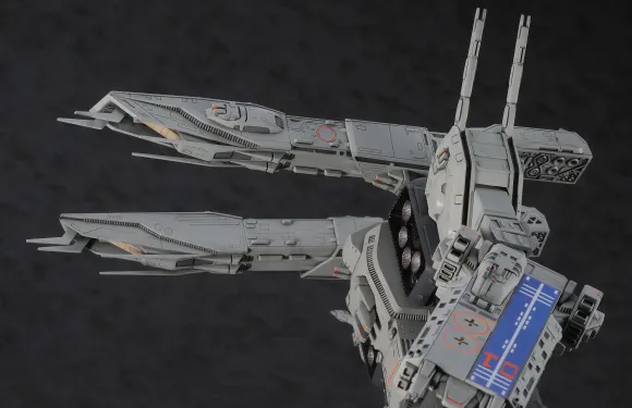 1/4000 SDF-1 Macross Storm Attacker Type (The Movie Ver.)