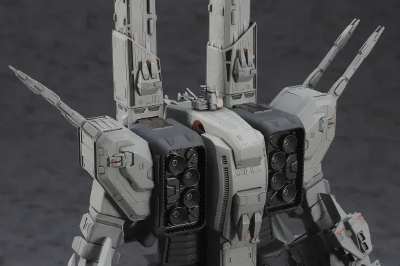 1/4000 SDF-1 Macross Storm Attacker Type (The Movie Ver.)