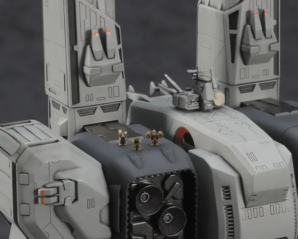 1/4000 SDF-1 Macross Storm Attacker Type (The Movie Ver.)