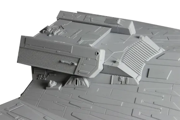 1/350 Star Trek Klingon K'T'Inga-Class Battle Cruiser I.K.S. Amar