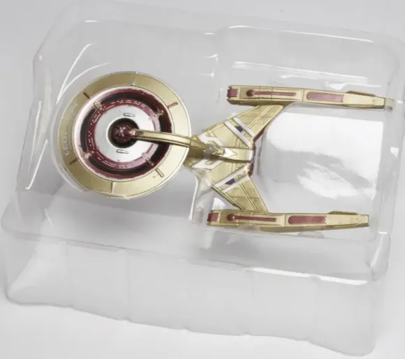 Star Trek TITANS: Discovery: 4.5" U.S.S. Discovery NCC-1031