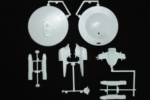 1/2500 Star Trek U.S.S. Enterprise Box Set - Snapfit