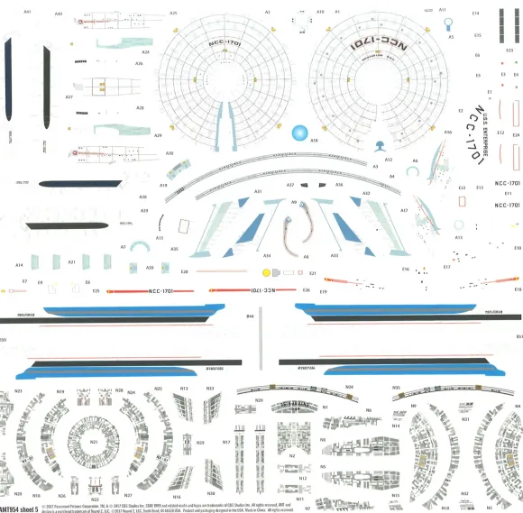 1/2500 Star Trek U.S.S. Enterprise Box Set - Snapfit