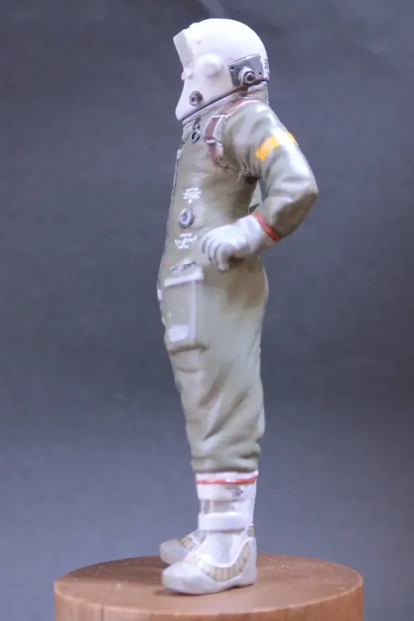 1/20 Strahl Astronautin