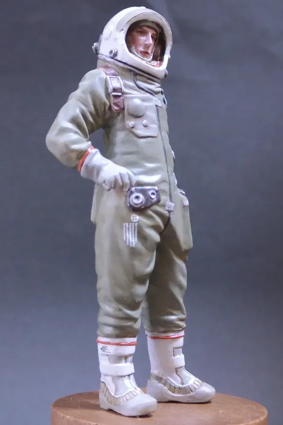 1/20 Strahl Astronautin