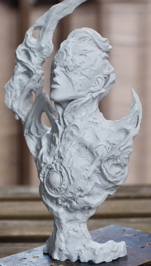 the Beautiful / Bizarre Ones tbbo.EX.001 a portrait of the moon Light Gray
