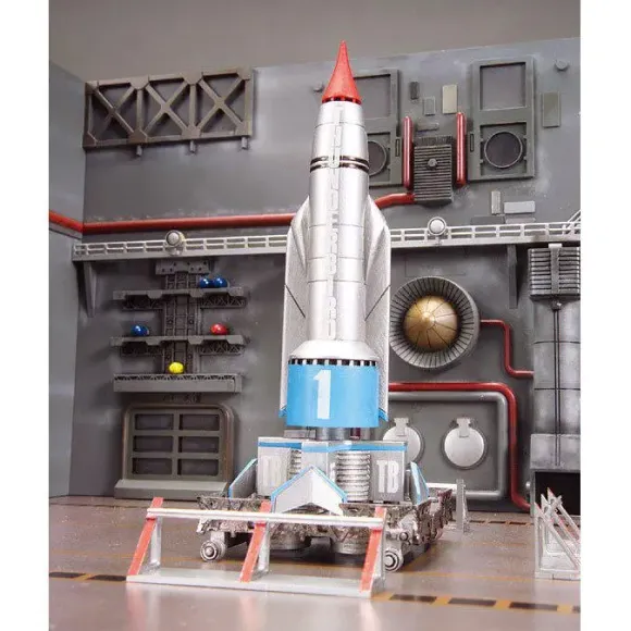 1/350 Thunderbird 1 & Launch Bay