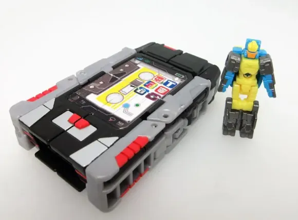 Transformers Legends LG28 Rewind & Nightbeat