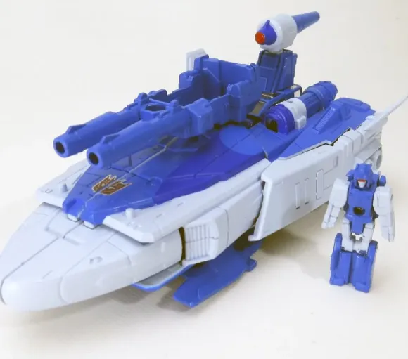 Transformers Legends LG26 Scourge
