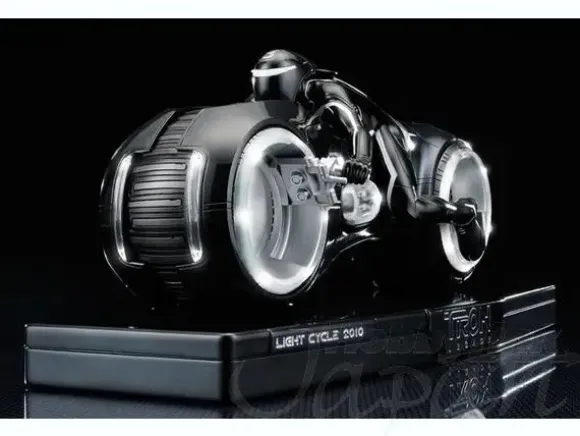 1/10 Tron: Legacy Light Cycle 2010 Die-cast Figure