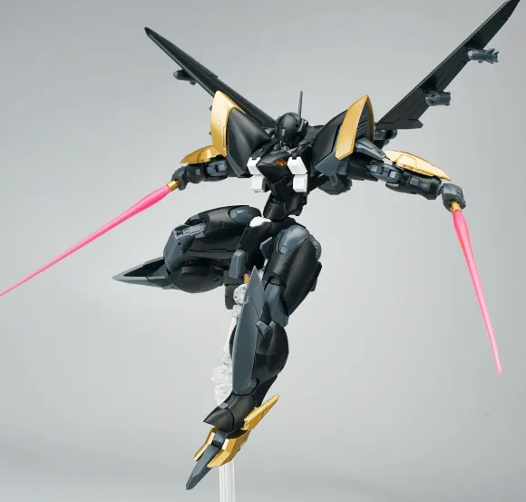 1/144 Ultra Action Trooper: Yun-Que Plastic Model Kit Black x Gold Ver.