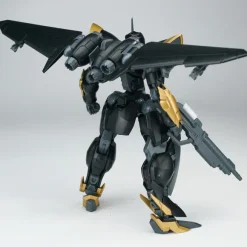 1/144 Ultra Action Trooper: Yun-Que Plastic Model Kit Black x Gold Ver.