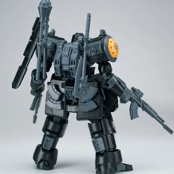 1/144 Ultra Action Trooper Zarov M1 Plastic Model Kit (Metallic Black)