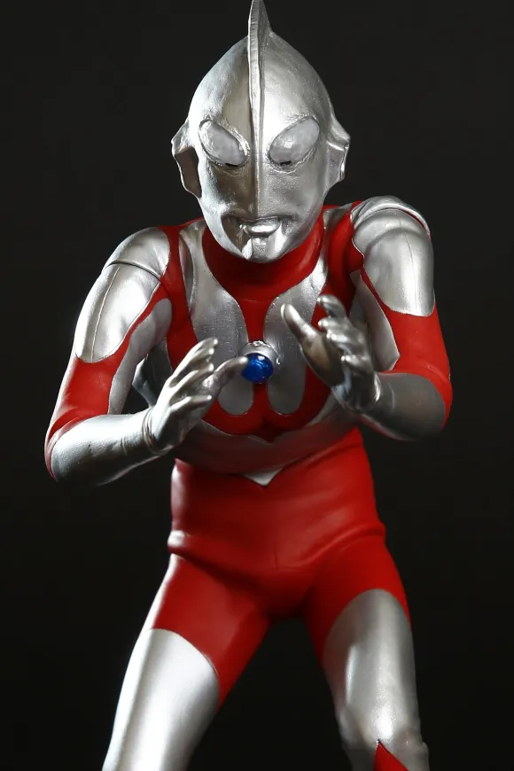 1/6 Ultraman A Type Finding Pose