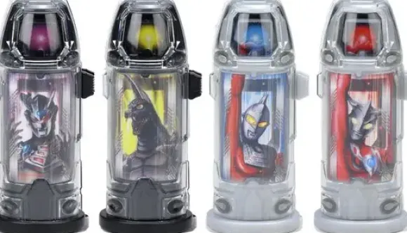 Ultraman Geed: DX Ultra Capsule Solid Burning Set